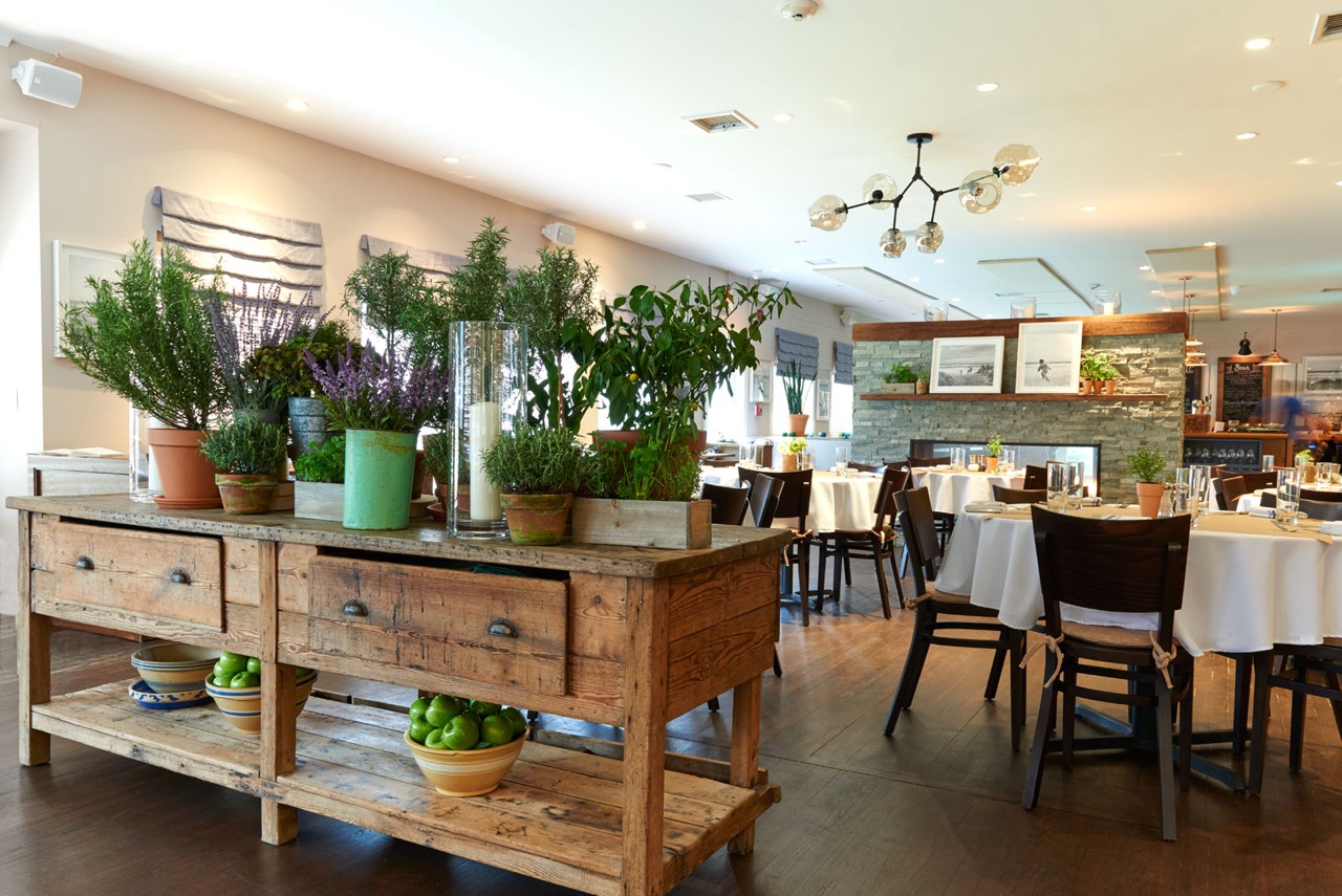 The Top 5 Things to Order at Highway Restaurant & Bar — Resy Right