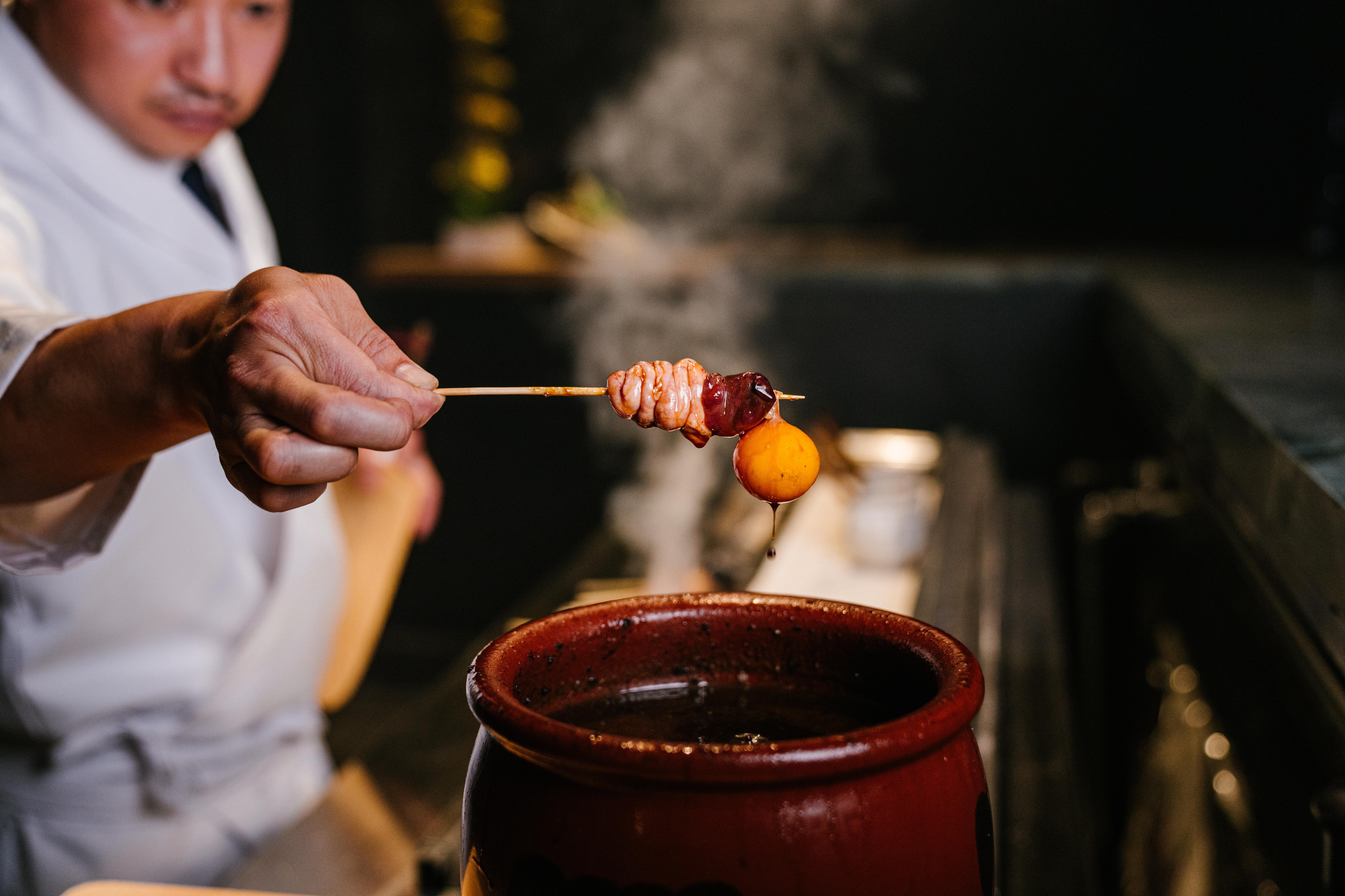 Kono specializes in kappo-style yakitori omakase.