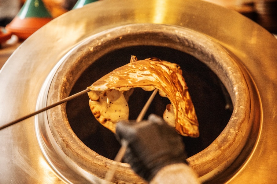 Bread-906x604.jpg