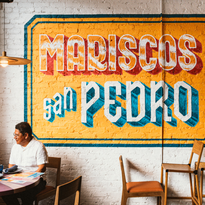 Mariscos San Pedro sign