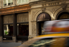 Gramercy Tavern exterior