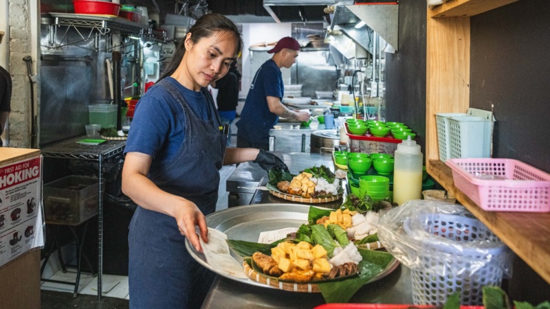 Nhung Dao Head in the Mắm kitchen