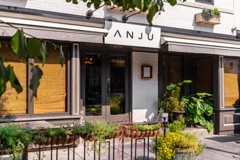 Anju exterior