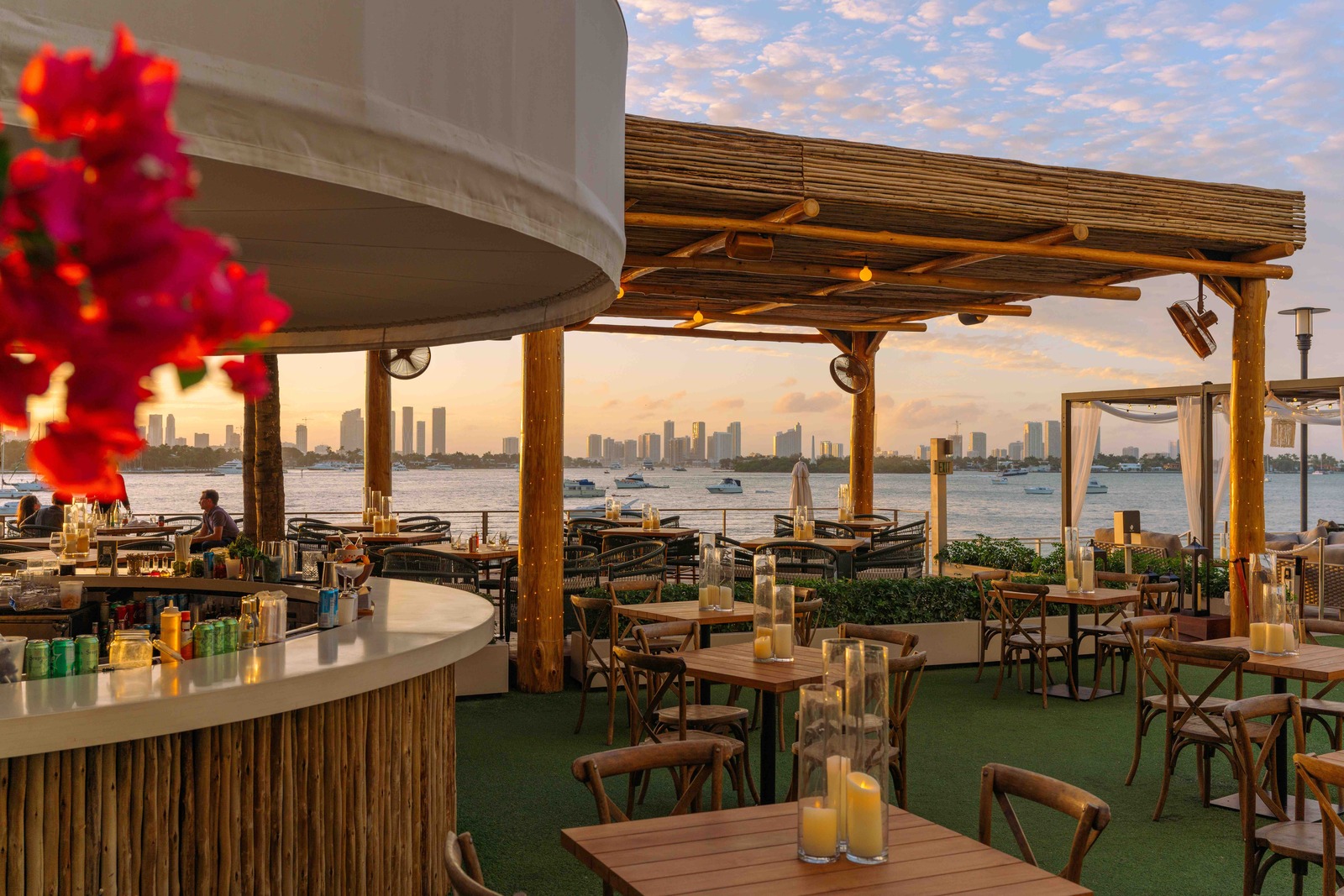 Eight Wonderful Waterfront Restaurants in Miami — Resy | Right