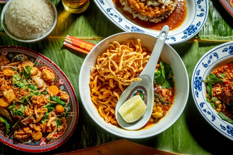 Pig & Khao khao soi