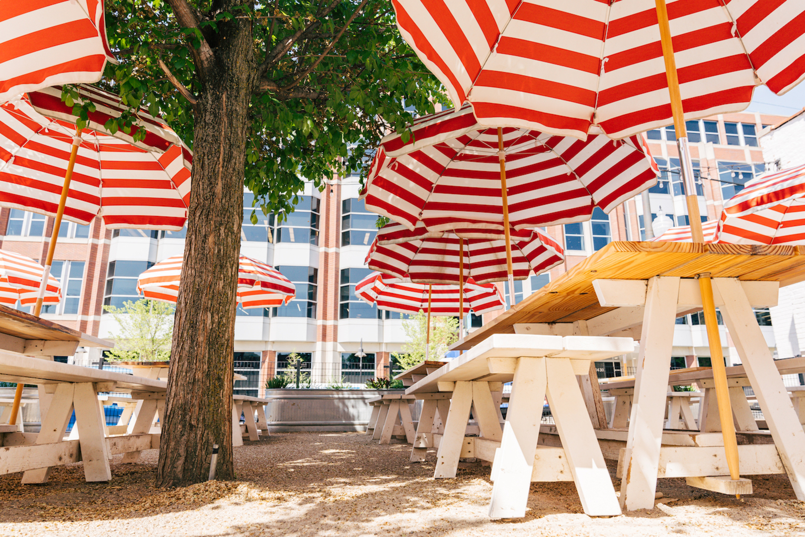 Parson's Chicken & Fish patio