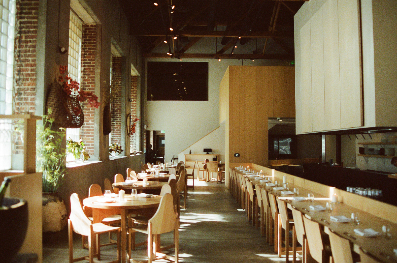 Yess Restaurant space