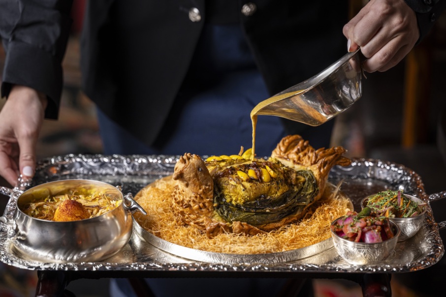Ten-nai-de vs Omochi-kaeri: Japan Dining Tax Phrases